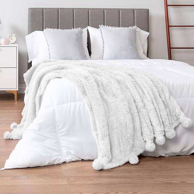 Pavilia White Sherpa Throw Blanket - Warm Plush Pom Pom Blanket for Couch & Bed, Cozy Fuzzy Throw (Twin, 60x80)