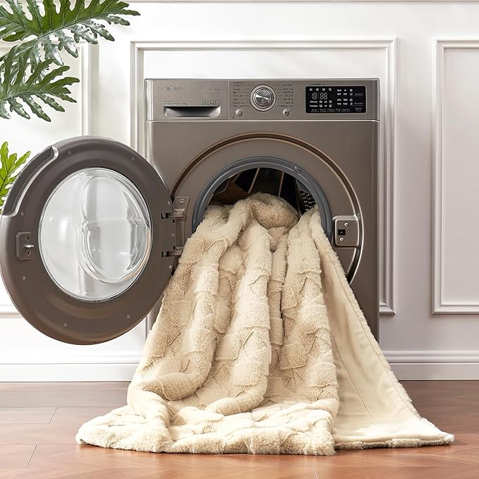 Cozy Bliss Faux Fur Textured Throw Blanket for Bed Super Soft Fuzzy Checkered Couch Blanket Gift for Women Premium 3D Geom Jacquard All Season Use Khaki Beige 60"*80"