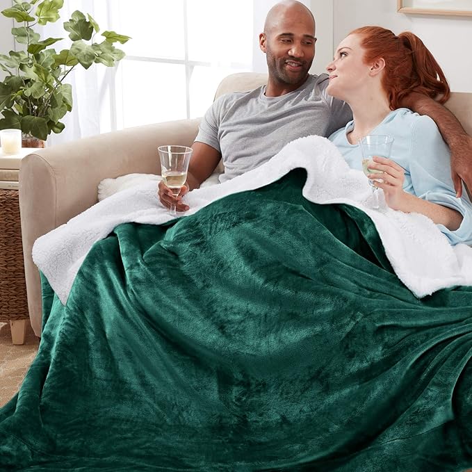 Genteele Sherpa Throw Blanket Super Soft Reversible Ultra Luxurious Plush Blanket, 50 x 60 inches, Hunter Green/White