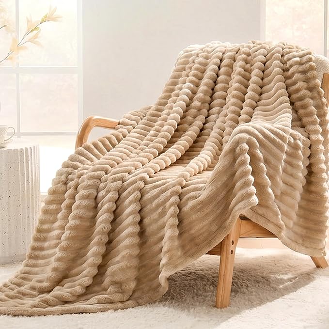 Light Brown Fleece Twin Size Blanket for Bed, 320GSM Super Soft Cozy Blanket for Home Decor, Perfect Cozy Gifts for Women Men Gifts, Lightweight All Season Bed Blanket, 60x80 Inches