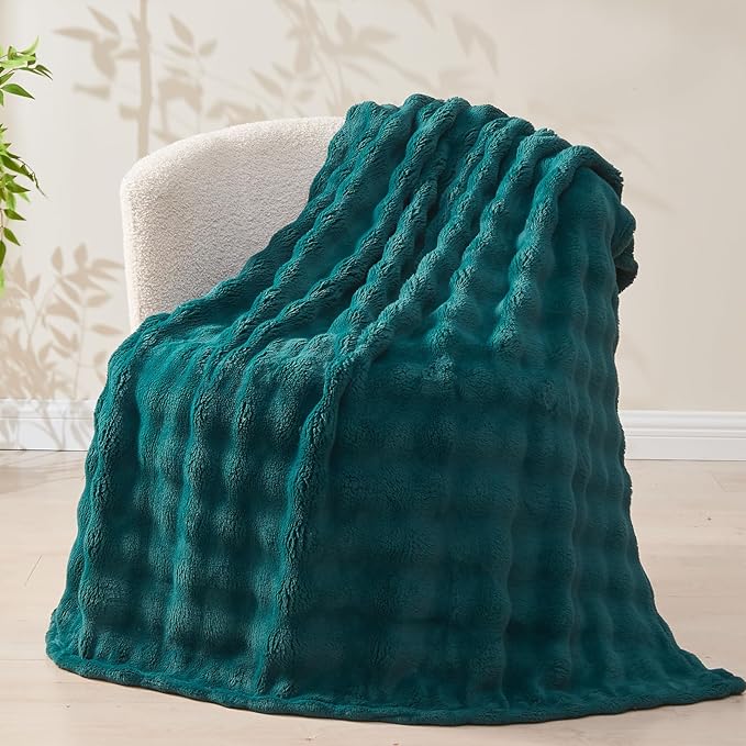 NEWCOSPLAY Twin Blanket for Couch Dark Teal Super Soft Flannel Fleece 3D Bubble Lightweight Bed Blanket All Season Use (Dark Teal, Twin(60"x80"))