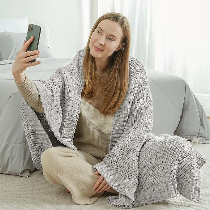 Amélie Home Chevron Chenille Knit Throw Blanket for Couch, Cozy Texture Decorative Soft Blanket for Sofa & Chair, 60"x80", Light Grey
