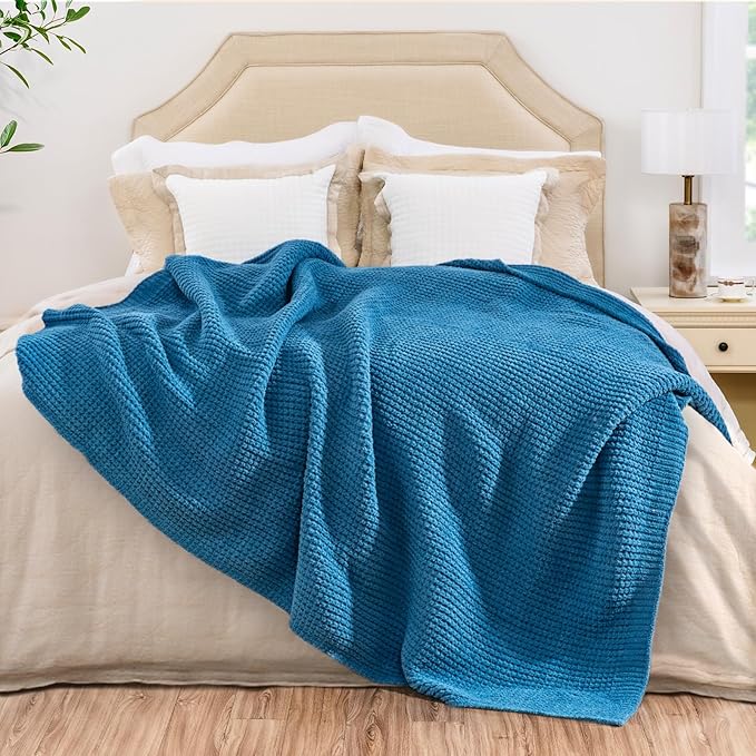 Waffle Knit Twin Blanket, Luxury Cozy Chunky Knit Twin Blanket for Couch, 60 x 80 Inch Thick Ultra-Soft Feather Yarn Knitted Blankets for Sofa, Bed, Home Decor - Blue