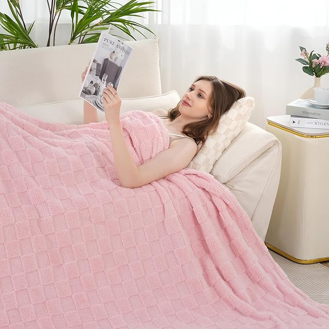 Zyrah Pink Fleece Twin for Couch Super Soft Twin Blanket 3D Checkered Design Lightweight Decorative Fuzzy Cozy Blankets for Sofa Chair Bed 60x80 Inches