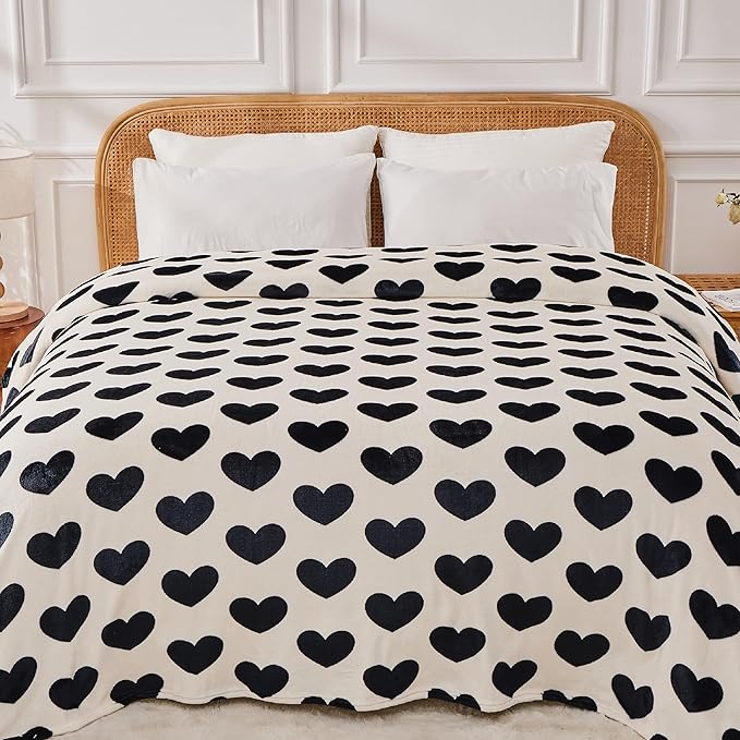 FY FIBER HOUSE Heart Flannel King Blanket Soft Cozy Blankets for Lover Gifts All Season Use, 90x108 Inches, Black White
