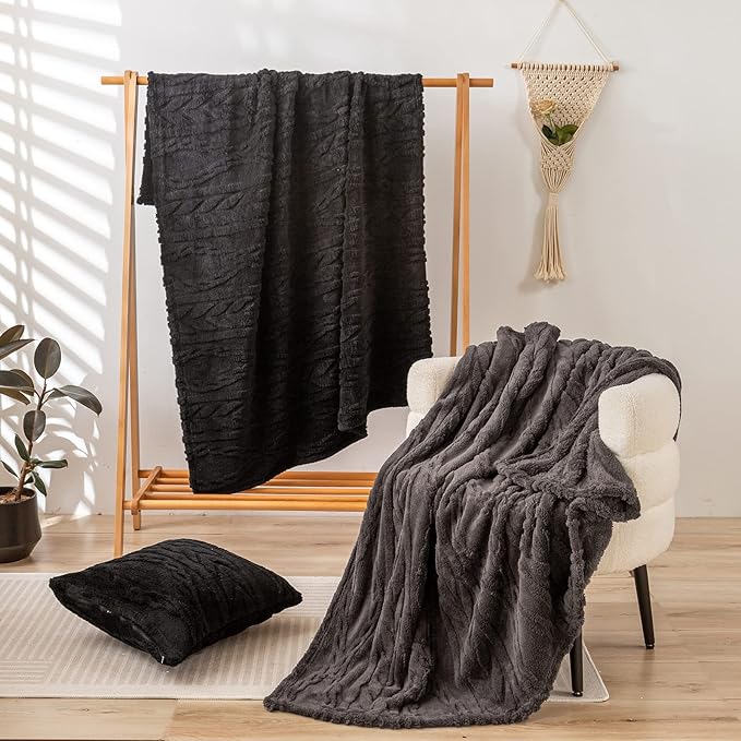 YUSOKI Twin XL Blanket Single Layer,Weight(3.1lb),370GMS-3D Stylish Design for Gift Home Decor (Black,65"x90")