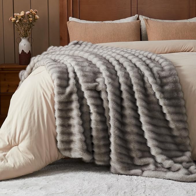 NEWCOSPLAY Faux Fur Twin Blanket Grey Luxury Fluffy Thick Warm Blanket for Couch Sofa Bed 1000GSM (Stripe Grey Thick, Twin(60"x80"))