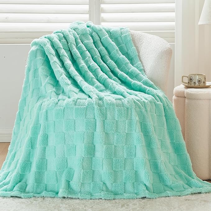 NEWCOSPLAY Super Soft Queen Blanket Aqua Premium Silky Flannel Fleece 3D Checkered Lightweight Bed Blanket All Season Use (Aqua Checkered, Queen(90"x90"))