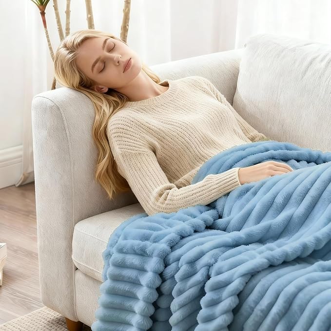 Nookly Light Blue Twin Size Fleece Blanket, Soft Lightweight Ribbed Plush Bed Blanket, Cozy All-Season Striped Fleece Twin Throw for Bedroom and Home, 60x80 Inches