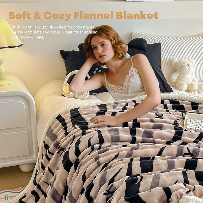 Twin Size Fleece Blanket Gift for Women - Fleece Plush Cozy Thick Warm Blanket, Soft Bedding Bedroom Decor Winter 45x60 Inches