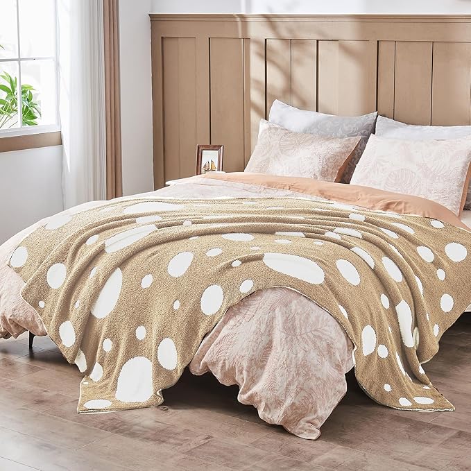 CozeCube Super Soft Fullfy Microfiber Reversible Knitted Blankets, Warm Cozy Fuzzy Plush Throw, Beige and White Polka Dot Throw Blanket for Couch Bed Sofa, 60" x 80"