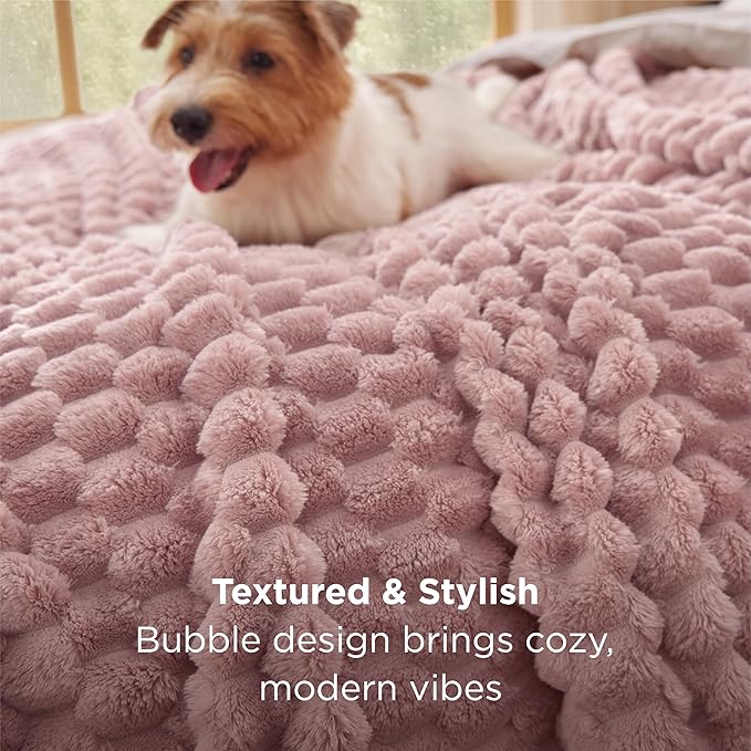 Bedsure King Size Blanket for Bed - 350GSM Fluffy Plush Bubble Blanket King for Home Room Decor, GentleSoft Cute Fleece Soft Cozy Gifts for Women Girls, Dusty Rose, 108x90 Inches
