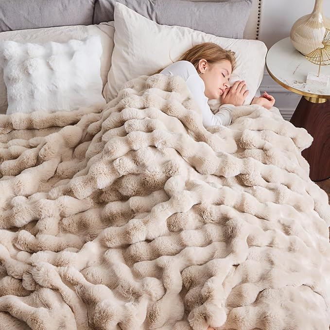 NEWCOSPLAY Faux Fur Twin Blanket Linen Luxury Fluffy Thick Warm Bubble Blanket for Couch Sofa Bed 1000GSM (Linen Bubble Thick, Twin(60"x80"))