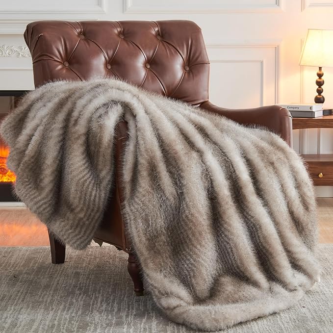 NEWCOSPLAY Faux Fur Twin Blanket Luxury Fluffy Thick Warm Blanket for Couch Sofa Bed 1000GSM (Stripe Light Grey Thick, Twin(60"x80"))