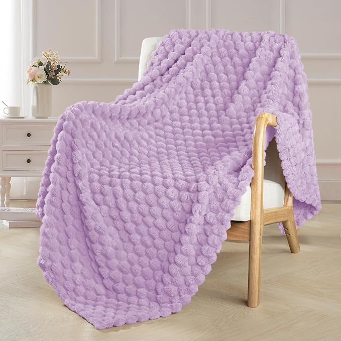 Exclusivo Mezcla Fleece Throw Blanket for Couch, Extra Large Fuzzy Lilac Purple Bed Blankets, Soft Cozy Plush Sofa Throws for All Seasons, 50x70 Inches
