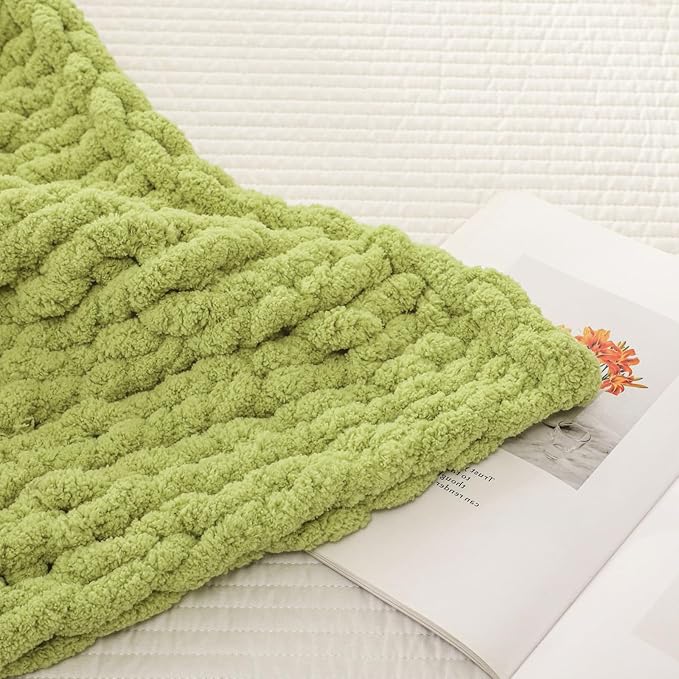 WESHIONGOO Chunky Knit Blanket Throw 51"×63" Knitted Throw Blankets for Couch Bed Fluffy Soft Blanket with Jumbo Chenille Yarn Thick 100% Handmade (Lime Green)