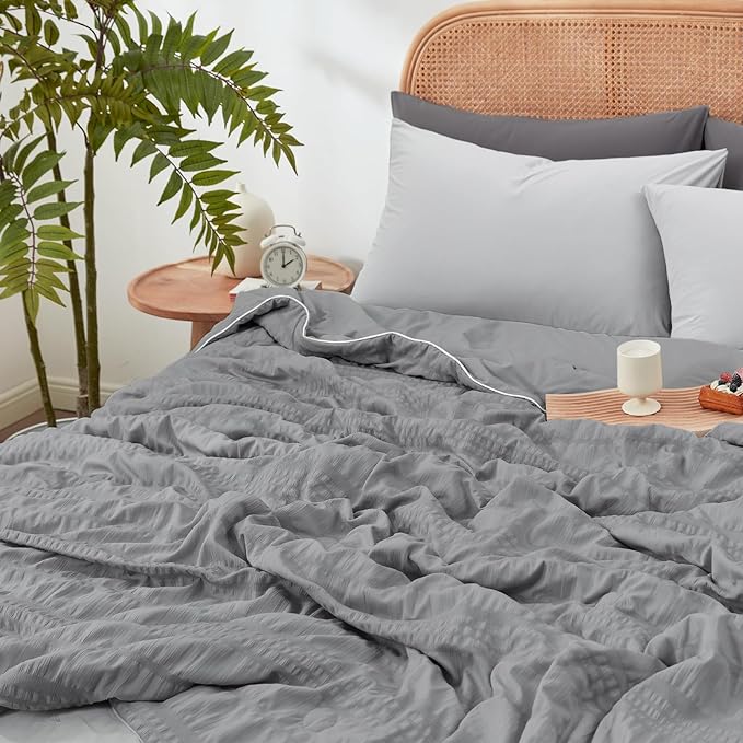 Cozy Bliss Seersucker Cooling Comforter Twin Size, Q-Max 0.45 Reversible Lightweight Cooling Throw Blanket, Breathable Silk Smooth Summer Bedding Quilt for Hot Sleepers Night Sweats Dark Grey