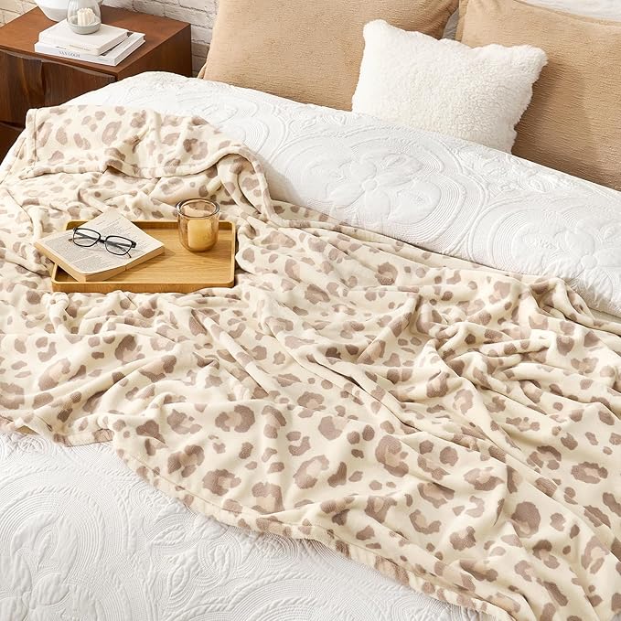 Cozy Bliss Leopard Print Fuzzy Throw Blanket for Bed & Couch, Thick Soft Warm Fleece Blankets for Room Decor, for Kids, Women Men Girls, Khaki Brown Cheetah 60"*80"