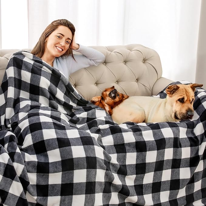 BEDELITE Plaid Fleece Throw Blanket for Couch, Black & White Checkered Flannel Blanket, Cozy & Soft Buffalo Plaid Decor Blanket for Women, Men, 50"x60"