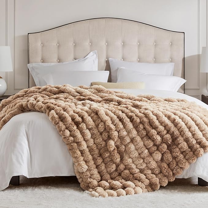 Hyde Lane Soft Faux Rabbit Fur Throw Blanket, Cute Plush Fuzzy Blanket for Sofa Couch, Thick Fluffy Shaggy Throw for Women Girls As a Gift, Brun Rabbit, 60"x80"