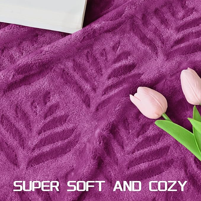 Exclusivo Mezcla Queen Size Fleece Blanket for Bed, Super Soft and Cozy Blankets All Season Use, Leaves Pattern, Plush Fuzzy Lightweight, Purple, 90x90 Inch