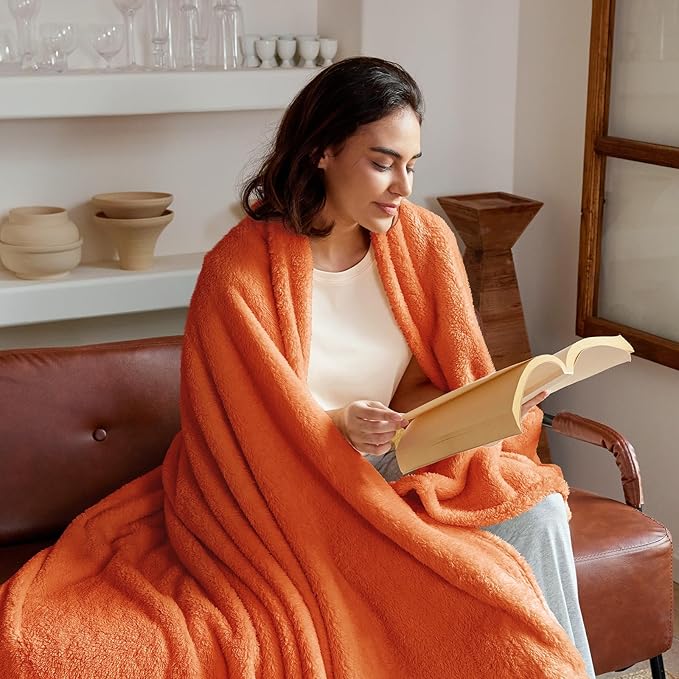 Exclusivo Mezcla King Size Blanket for Bed, Super Soft Velvet Plush Fleece Blankets, Fuzzy Cozy and Warm for Winter, 90x104 Inches, Burnt Orange