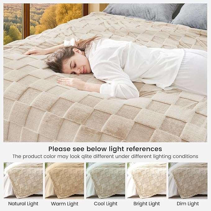 Cozy Bliss Checkered Faux Rabbit Fur Twin Blanket for Bed, Soft Fuzzy Blankets for Women Men, Furry Fleece Throw for Sofa Bedroom Living Room (60 * 80 Inches Beige)