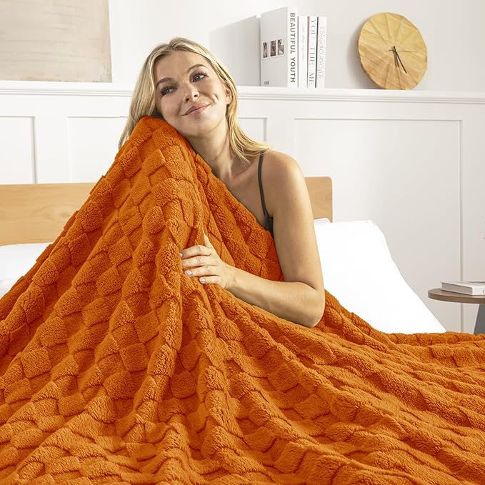 Exclusivo Mezcla Fleece Throw Blanket for Couch,Super Soft and Warm Lightweight Checkered Pattern Blanket for All Seasons, 50x60 Inches, Burnt Orange