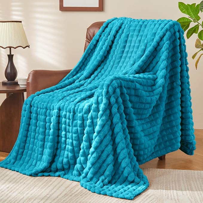 BEDELITE Teal Throw Blanket for Couch and Bed- Super Soft and Warm 3D Checkered Fluffy Fuzzy Fleece Blanket, Luxurious Plush Cozy Blanket for Room Decor Fall and Winter, 50x60 inches