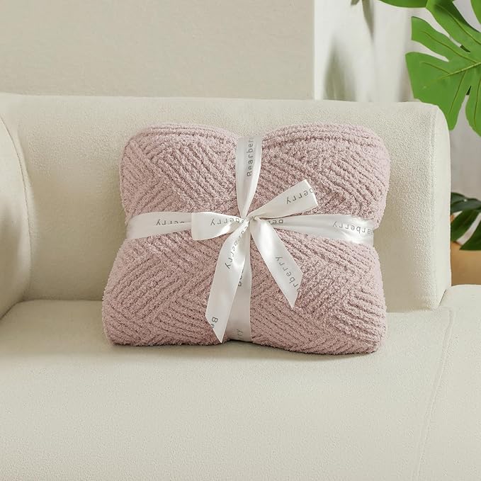 bearberry Super Soft & Fuzzy Minky Throw Blanket Lightweight All-Season - Diamond Stitch Plush Fleece for Couch, Bed, Sofa | Machine Washable Cozy Gift for Women, Men, Home (Beige, 50”x60”)