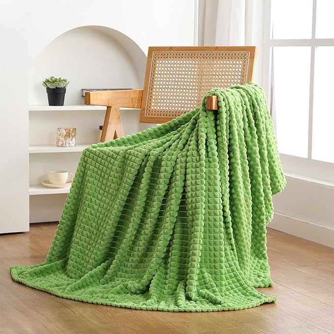 Puncuntex Flannel Fleece Throw Blanket Apple Green 60"×80",Super Soft Plush Cozy Blanket with Square Grid Design Luxury for Couch Sofa Chair