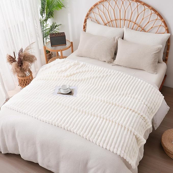 Vessia Flannel Fleece Throw Blanket for Couch,Sofa,Bed, 300GSM Striped Cream Throw Blanket for Adults and Kids, Super Soft Warm Cozy Lightweight Home Decor for All-Season(50x70inch)