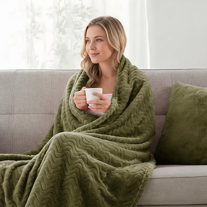 Exclusivo Mezcla Queen Blanket for Bed, Cozy Lightweight Fleece Blankets for All Season, Decorative Giftable Fuzzy Plush Wave Textured Suitable for Women, Men, Olive Green, 90x90 Inches
