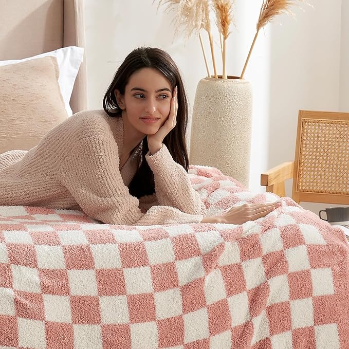 Snuggle Sac Checkered Throw Blanket for Couch, Super Soft, Cozy Warm Knit Blankets, Reversible Plaid Fluffy Throws for Sofa Bed Checkered Pink, 50x60 Inches