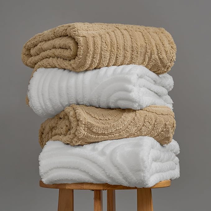 Joiedomi Throw Blanket for Couch, Soft White Fleece Blankets Gifts for Women Mom Girls, 280GSM Cozy Cute Soft Throw Home Room Decor Aesthetic Gifts 50x60 Inches