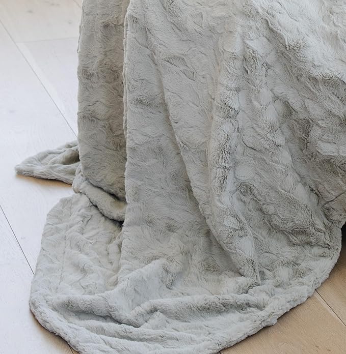 GRACED SOFT LUXURIES Feather Faux Fur Throw Blanket | Ultra Soft & Fluffy 50x60 inches | Cozy, Thick & Warm | Perfect for Bed, Couch, and Outdoor Use for Kids & Adults