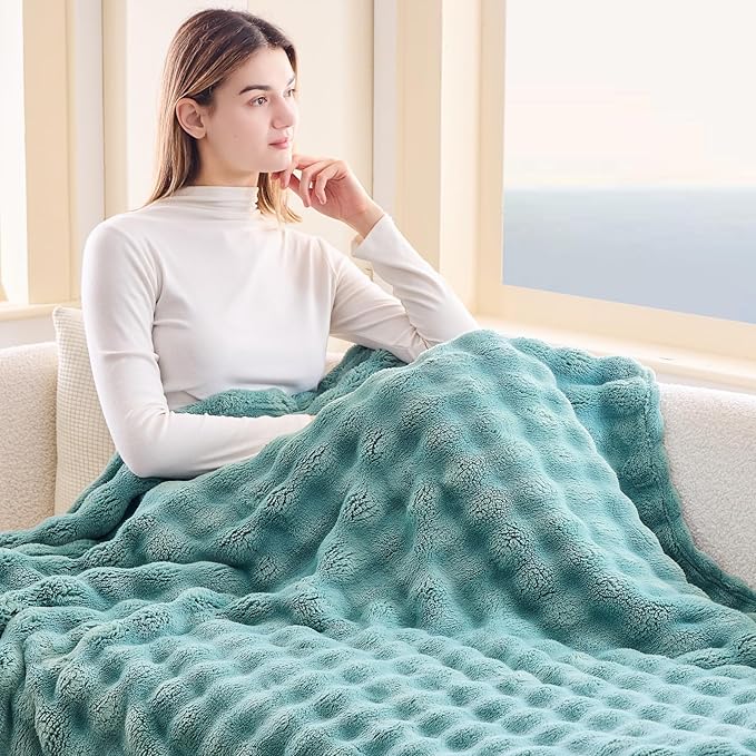 NEWCOSPLAY Twin Blanket for Couch Light Teal Super Soft Flannel Fleece 3D Bubble Lightweight Bed Blanket All Season Use (Light Teal, Twin(60"x80"))