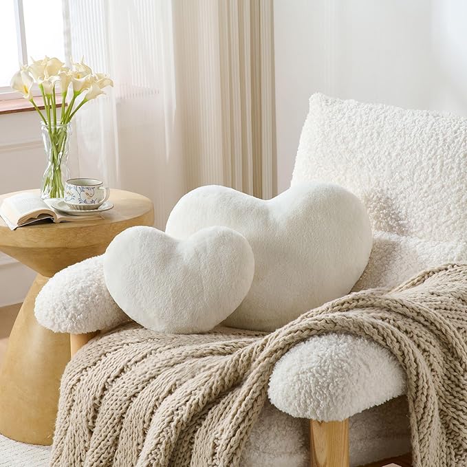 2PCS Throw Pillows Heart Pillow Home Decor Decorative Couch Pillows Bed Pillows Outdoor Pillows Valentine Gifts,White 13"*19"