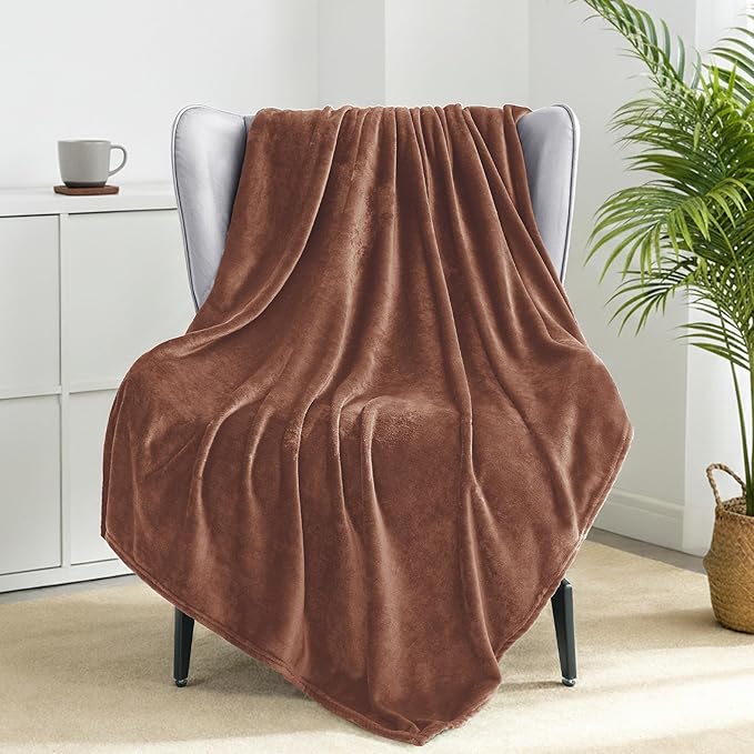 Exclusivo Mezcla Fleece Brown Throw Blanket for Couch, Sofa, Super Soft and Warm Blankets, All Season, Cozy, Plush, Lightweight, 50x60 Inches