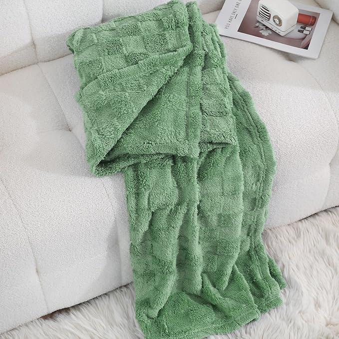 Sage Green Fleece Throw Blanket 60”×80” for Couch Sofa Bed,Super Soft Cozy Plush Microfiber Flannel Blanket with 3D Checkered Design Lightweight for Adults,Woman,Girls