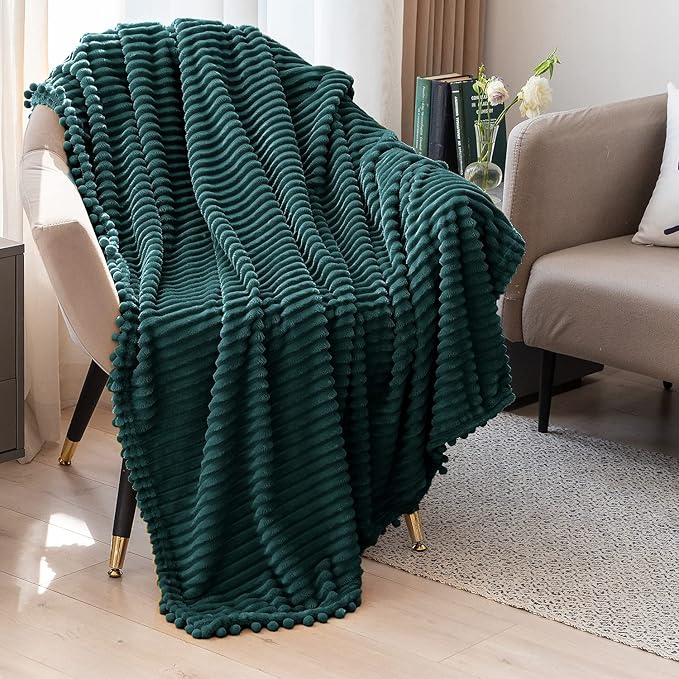 DISSA Fleece Blanket Twin Size – 60x80, Green - Soft, Plush, Fluffy, Fuzzy, Warm, Cozy – Perfect Throw for Couch, Bed, Sofa - with Pompom Fringe - Flannel Blanket