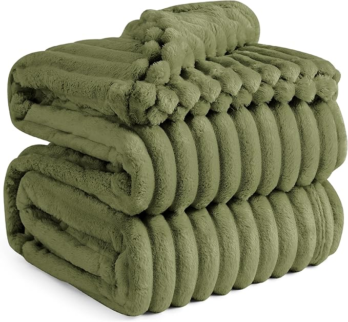 Bedsure GentleSoft Fleece King Blanket for Couch - Cozy Soft Blankets for Women, Cute Small Throws for Girls, Moss, 108x90 Inches