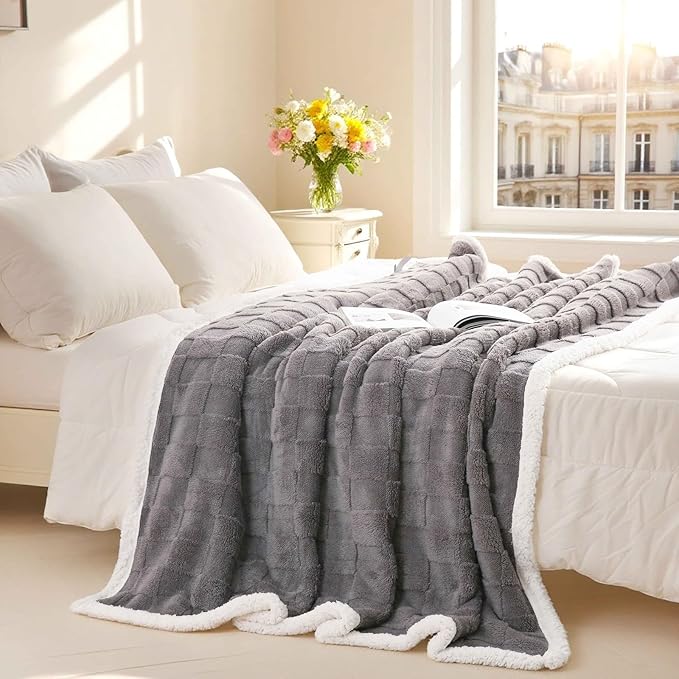 Sherpa Throw Blanket Fleece Blanket, Soft Fluffy Thick Blanket for Couch 80”*90”, for All Season Use, Gray