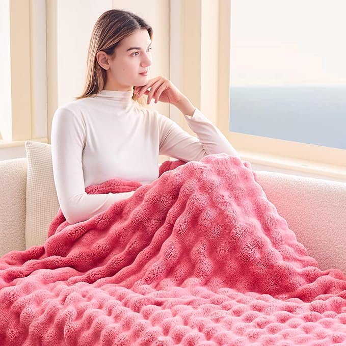 NEWCOSPLAY Twin Blanket for Couch Coral Pink Super Soft Flannel Fleece 3D Bubble Lightweight Bed Blanket All Season Use (Coral Pink, Twin(60"x80"))