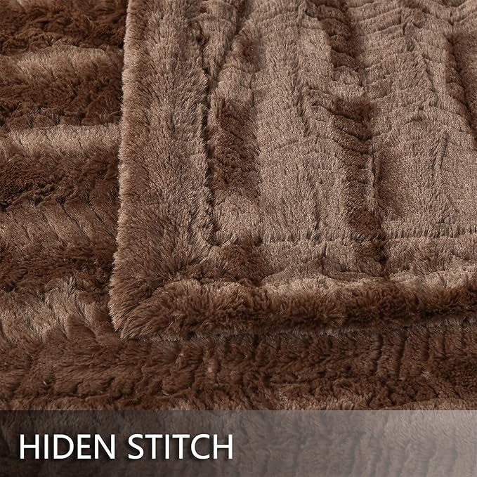 YUSOKI Luxury Faux Fur Blanket for Queen Size Bed 2 Layers,7.3lb,All Ages,Home Decoration Without Pillows (Brown,90"x90")