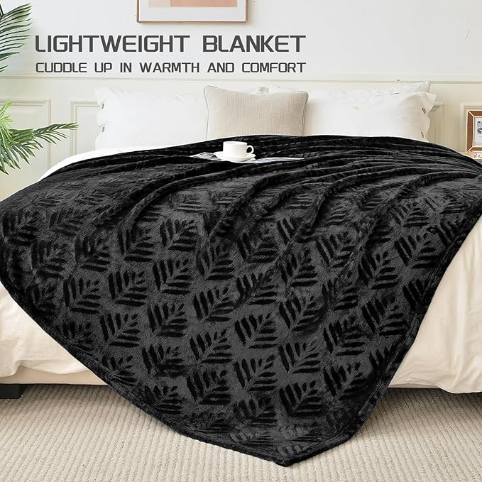 Exclusivo Mezcla Fleece Throw Blanket for Couch, Super Soft and Cozy Blankets All Season Use, Leaves Pattern, Plush Fuzzy Lightweight, Black, 50x60 Inch