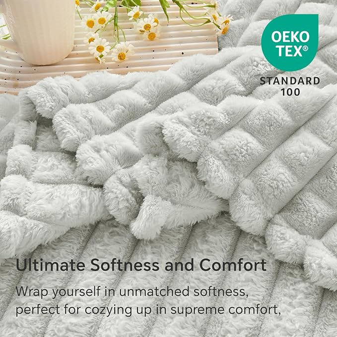 BEDELITE Light Grey Throw Blanket Twin Size for Bed- Super Soft and Warm 3D Checkered Fluffy Fuzzy Fleece Blanket, Luxurious Plush Cozy Blanket for Room Decor Fall and Winter, 60x80 inches