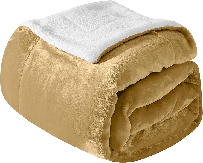 Mocassi Premium Ultra-Soft Velvet Touch Flannel Fleece Sherpa Throw - Warm Cozy Reversible Plush Micromink Throw Blanket for Couch, Bed and Sofa - Fluffy, Christmas Winter Bedding Gift, Gold