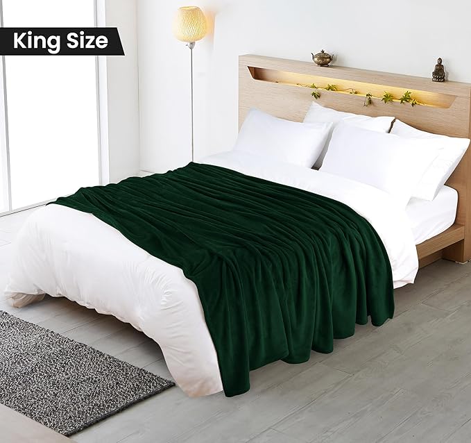 Utopia Bedding Forest Green Fleece Blanket King Size Lightweight Fuzzy Soft Anti-Static Microfiber Bed Blanket (90x102 Inch)