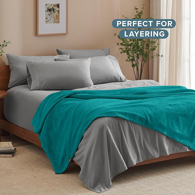 Bare Home Fleece Blanket - Twin/Twin Extra Long - Ultra-Soft Lightweight for Bed, Sofa, and Couch - Luxury Microplush - Cozy Warm Blanket (Twin/Twin XL, Emerald)